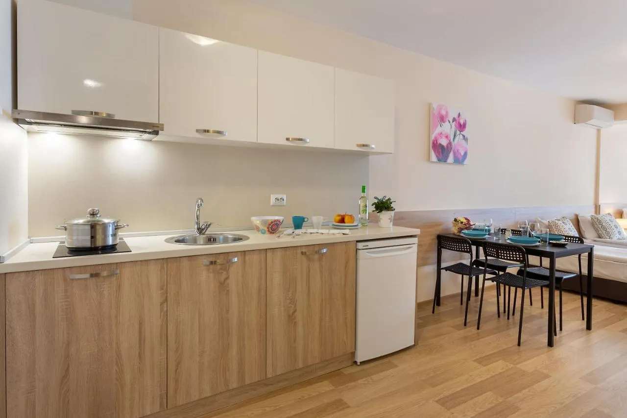 Apartments Flora Burgas 0*,  Bulgarie